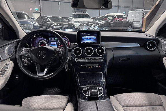 Mercedes-Benz C350 13 of 19