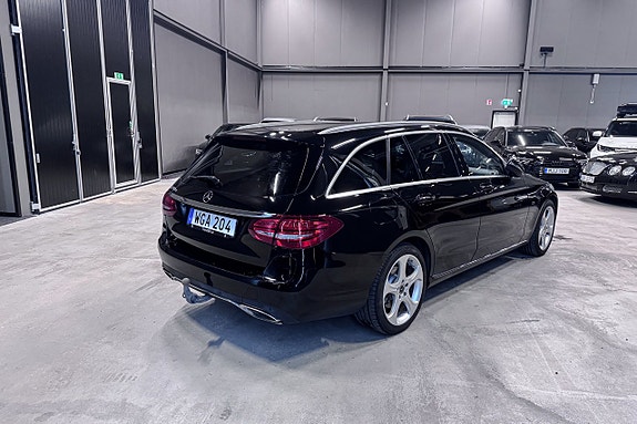 Mercedes-Benz C350 6 of 19