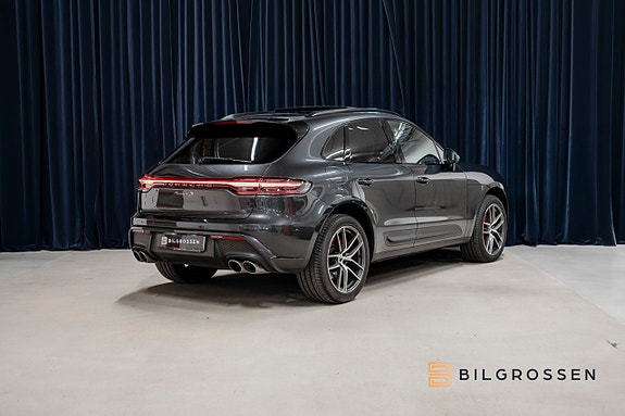 Porsche Macan S 5 of 21