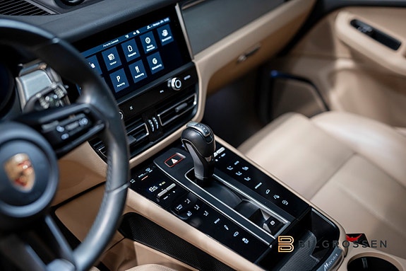 Porsche Macan S 20 of 21
