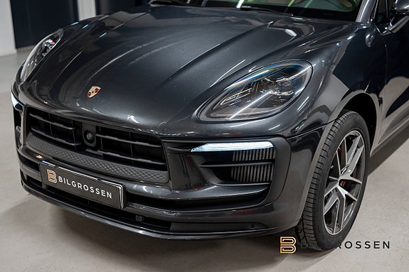Porsche Macan S 9 of 21