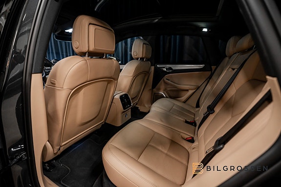 Porsche Macan S 16 of 21