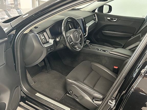 Volvo XC60 4 of 6
