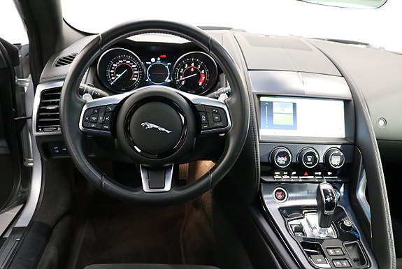 Jaguar F-TYPE 10 of 25