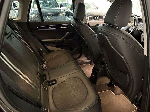BMW X1 17 of 19