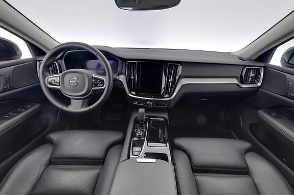 Volvo V60 7 of 16
