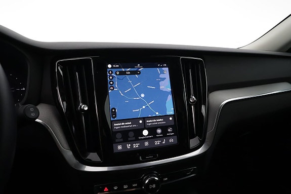 Volvo V60 12 of 16