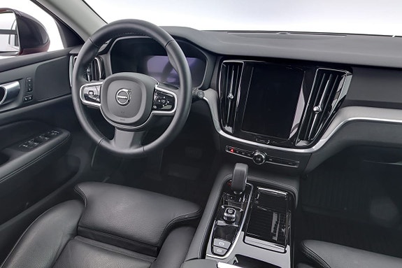 Volvo V60 8 of 16