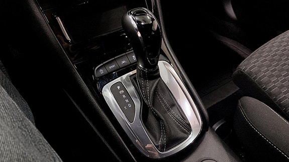 Opel Astra 13 of 18