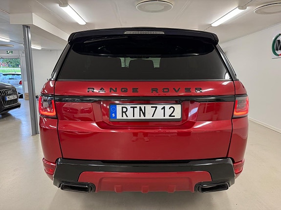 Land Rover Range Rover Sport 14 of 26