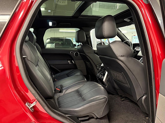 Land Rover Range Rover Sport 19 of 26
