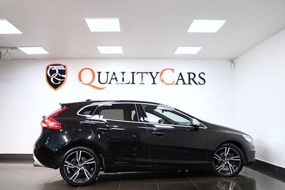 Volvo V40 4 of 22