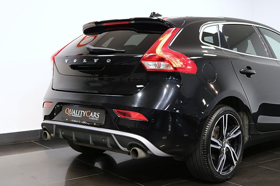 Volvo V40 19 of 22