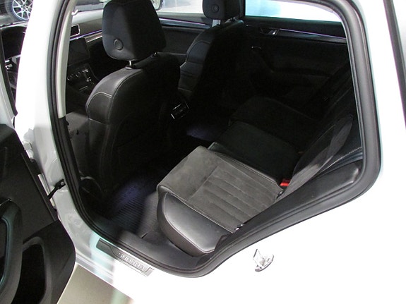 Skoda Superb 12 of 21