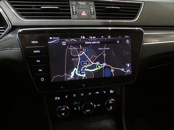 Skoda Superb 15 of 21