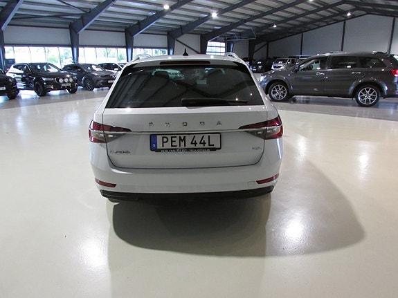 Skoda Superb 6 of 21