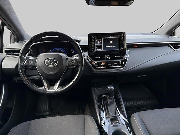 Toyota Corolla 8 of 10
