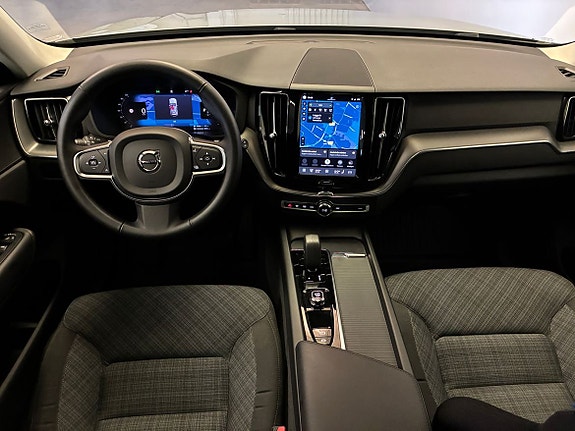 Volvo XC60 18 of 23