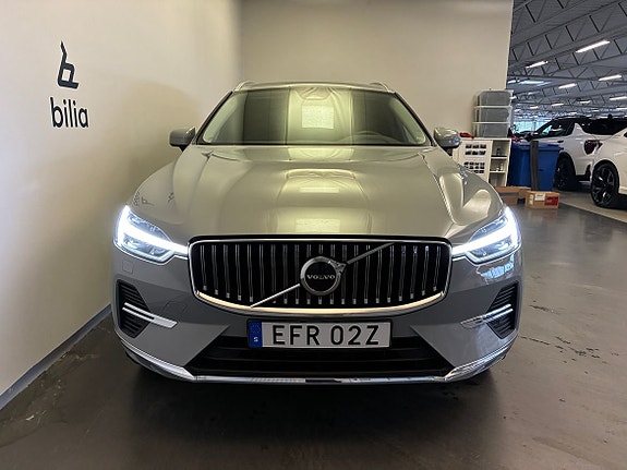 Volvo XC60 2 of 23