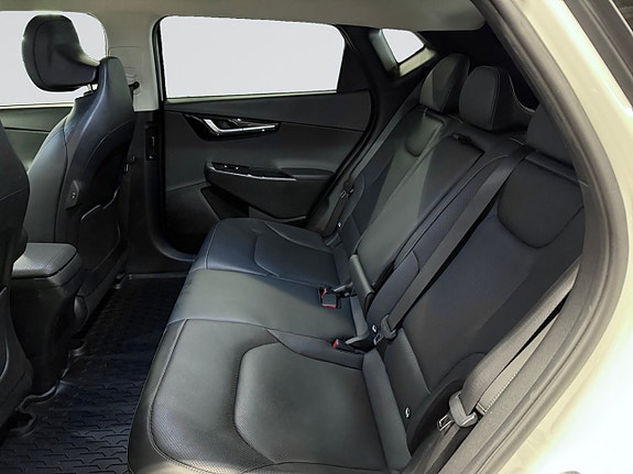 Kia EV6 14 of 23