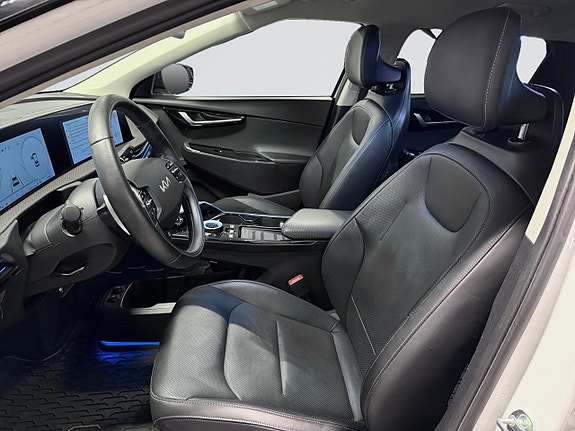 Kia EV6 10 of 23