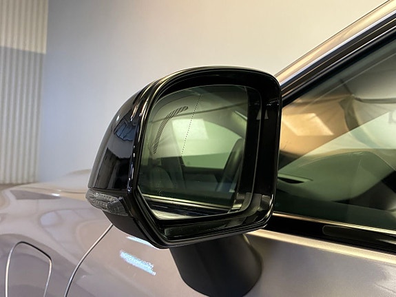 Volvo V60 13 of 23
