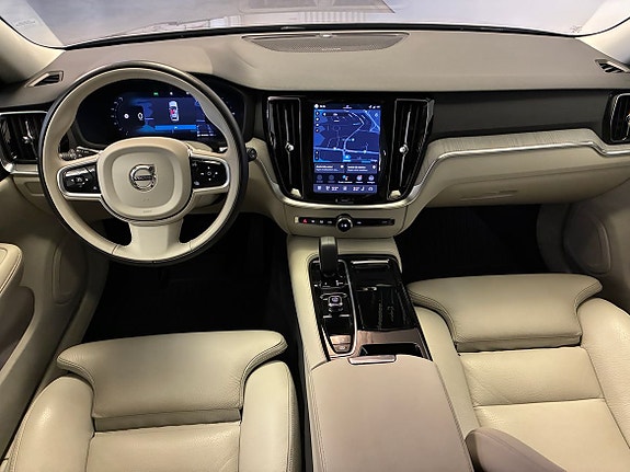 Volvo V60 18 of 23