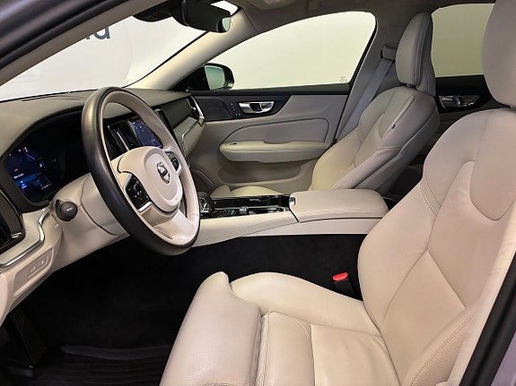 Volvo V60 16 of 23