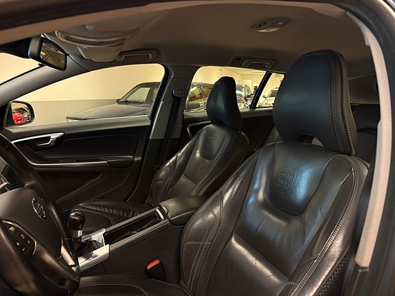 Volvo V60 14 of 19