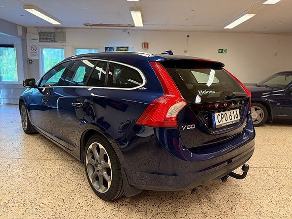 Volvo V60 9 of 19