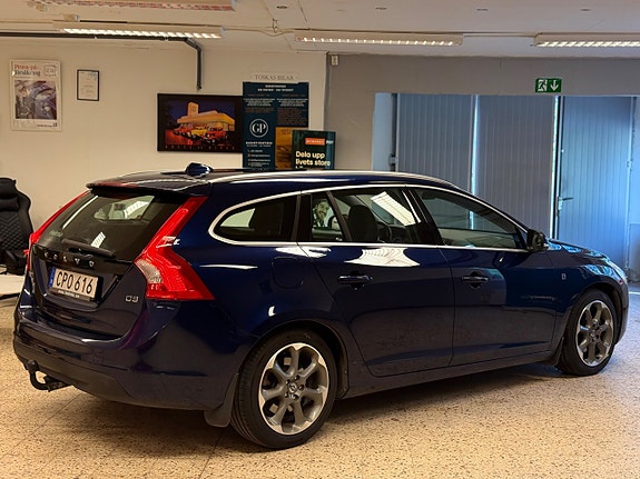 Volvo V60 7 of 19