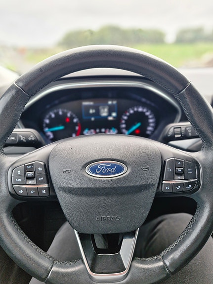 Ford Focus 6 of 12
