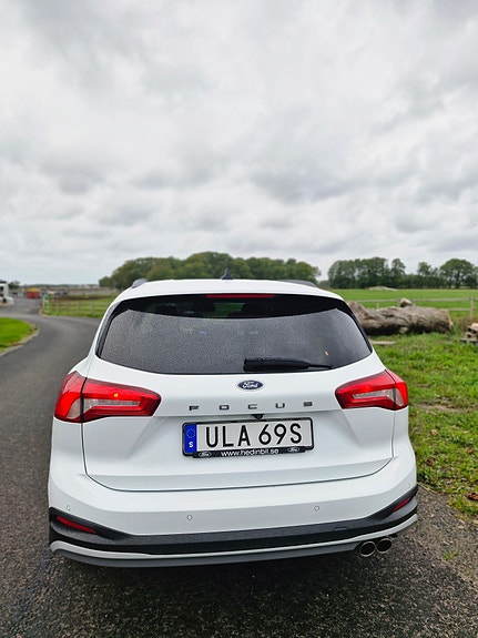 Ford Focus 4 of 12
