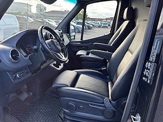Mercedes-Benz Sprinter 319 8 of 12