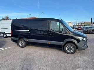 Mercedes-Benz Sprinter 319 3 of 12