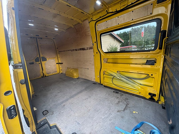 Volkswagen Crafter 35 8 of 13