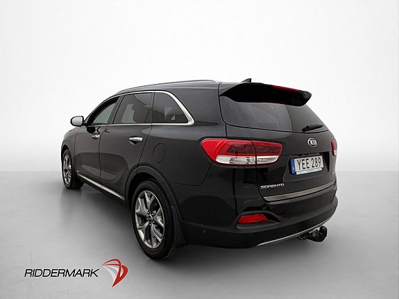 Kia Sorento 5 of 30