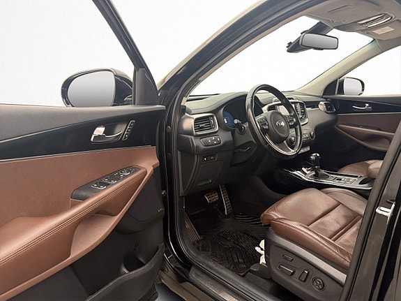 Kia Sorento 11 of 30