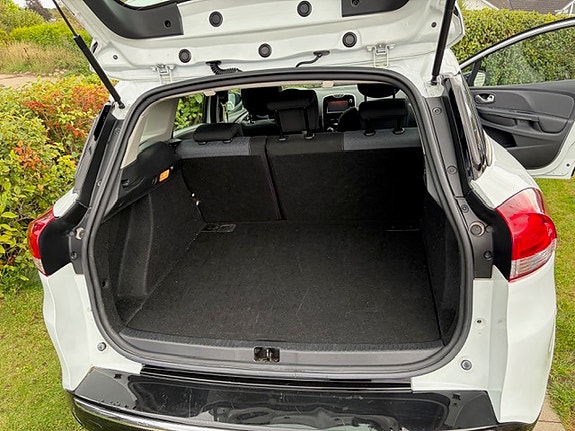 Renault Clio 8 of 11