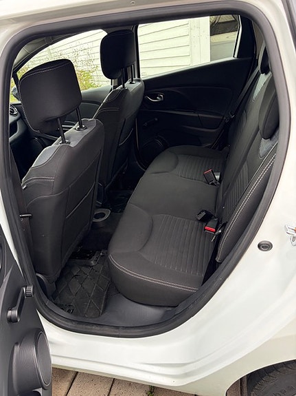 Renault Clio 7 of 11