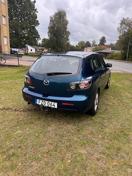 Mazda 3 3 of 8