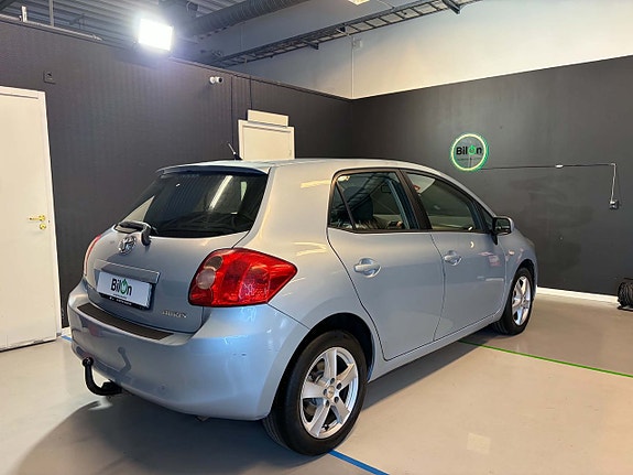 Toyota Auris 3 of 11