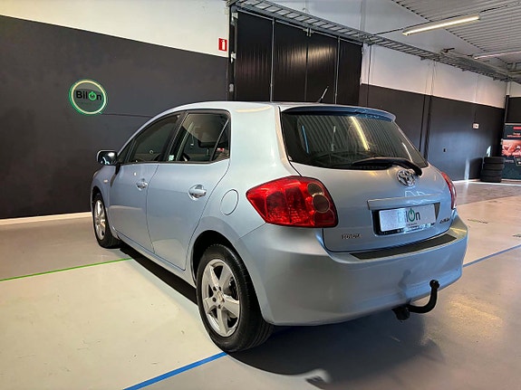 Toyota Auris 4 of 11