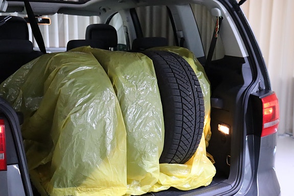 Volkswagen Touran 9 of 25