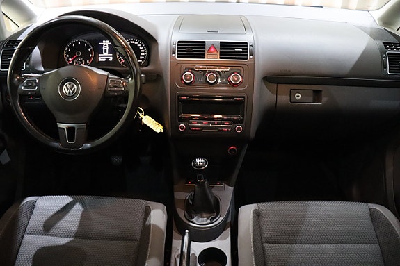 Volkswagen Touran 19 of 25