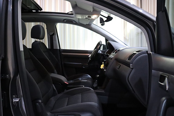 Volkswagen Touran 24 of 25