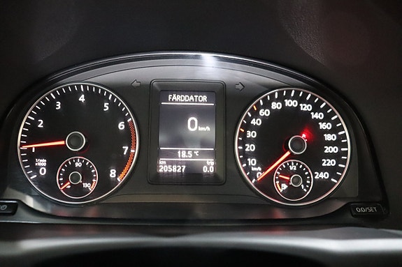 Volkswagen Touran 18 of 25