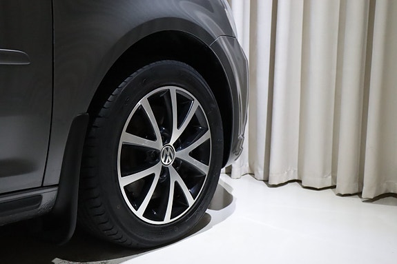 Volkswagen Touran 12 of 25