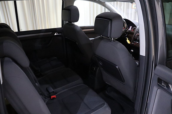 Volkswagen Touran 11 of 25