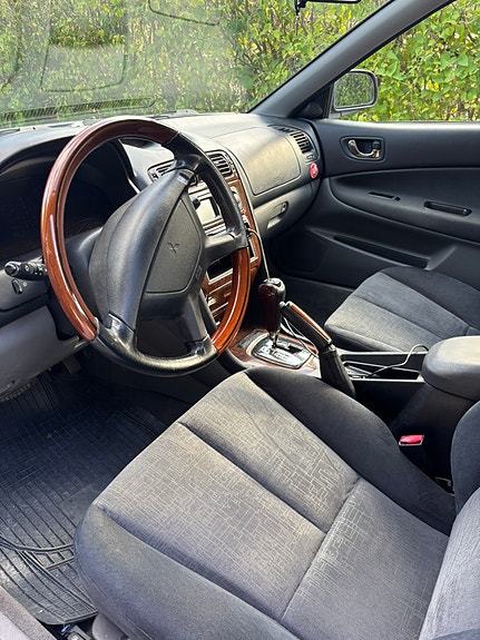 Mitsubishi Galant 6 of 13